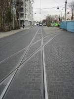 Eine Straenbahn Kreuzung am Betriebshof in Heidelberg mit ein Bahn im Hintergrund am 19.11.10