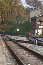Auch in Sebnitz findet sich noch Sh2 , da das rechte Gleis nach Dolny Poustevna noch nicht freigegeben ist. 20.10.2013 13:57 Uhr