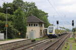 Das Stellwerk Sf in Sarstedt passierte am 09.07.2026 der D-AMS 55 80 86-73 504-2 DABpbzfa als RE 82826 von G�ttingen nach Hannover Hbf.