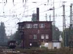 Groes ehem. Elektromechanisches Stellwerk am Ende der Bahnsteiganlage in Bremen Hbf. 10/2006.