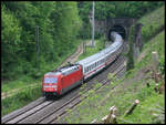 101082 verläßt hier am 14.5.2006 mit einem Intercity in Richtung Osnabrück den Lengericher Tunnel.