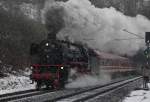 41 360 mit dem Gesellschaftssonderzug zum Aachener Weihnachtsmarkt bei der Ausfahrt aus dem Nirmer Tunnel in Eilendorf, 5.12.10