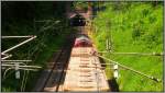 Mit voller Leistung hinauf zum Gemmenicher Tunnel,die Crossrail Class 66  mit Gterfracht am Haken auf ihren Weg nach Belgien auf der Montzenroute bei Aachen  Reinharzkehl im Juni 2013.