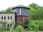 Neben dem Lokschuppen existiert in Probstzella auch noch der Wasserturm.Aufgenommen am 28.Mai 2020.