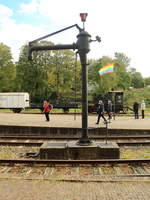 Ein Wasserkran am Ende des Bahnhof Simpelveld (Limburg, Niederlande) am 11.
