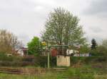 Der letzte erhaltene Wasserkran an der Unstrutbahn, am 01.05.2013 im Bahnhof Roleben.