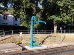 Neben Göhren und Putbus verfügt nun auch der Kleinbahnhof in Binz,an der Ausfahrt Richtung Göhren einen Wasserkran.Aufnahme vom 17.Juli 2015.