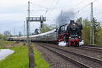 01 1104 auf der R�ckfahrt Cuxhaven-Bremerhaven-Bremen-M�nchengladbach bei Bremen Walle. 25.4.26