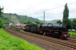 Viel Luft war im Bahnhof von Bacharach nicht mehr. 01 1066 und ihr Sonderzug der EBF  OnWheels  am 16. Mai 2009 .