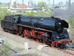 Die Dampflokomotive 01 1533-7 im April 2014 in Dresden.