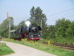 Am 26.8.2019 konnte ich die 01 519 der Eisenbahnfreunde Zollerbahn zwieschen Urbach bei Schorndorf und Plüderhausen fotogafieren mit einem Überführungszug von Schorndorf nach Meiningen zum Dampflokwerk 