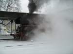 ...und da sag mal einer, die Autofahrer sind an allem Schuld.
01 1533 am 17.02.2009 bei der Abfahrt in Richtung Dresden im Bahnhof Bautzen