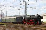 01 150 (001 150-2) mit Sonderzug in Neuwied, Juni 2017.