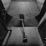 Übergang vom Führerstand zum Kohletender der Dampflokomotive 01 008. (Eisenbahnmuseum Bochum, Juni 2019)