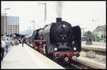 01118 ist hier mit einem Sonderzug aus Basel am 16.6.1997 in Freiburg angekommen.