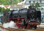 Beim alljhrlich an Pfingsten in Knigstein(Taunus) stattfindenden Bahnhofsfest war am 31.05.2009 auch die 01 118 der Frankfurter Historischen Eisenbahn im Einsatz. An einem soclhen Tag ist das gesamte Bahnhofsgelnde einschlielich der Gleisanlagen zugnglich, dieses Foto hier entstand aber trotzdem von einem auerhalb gelegenen Weg.  