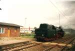 Tendervoran dampfte die Dresdner 03 001,als Lz durch Teschenhagen, am 31.August 1996 nach Stralsund,ins dortige Bw.