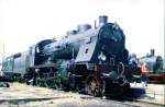 Preu�ens Glanz und Gloria, sie trug entscheidend zur besseren Zugf�derung zu ihrer Zeit bei, die 2'C h4v Schnellzuglok als
pr.S 10.12. Im Bw Dresden-Altstadt 1999 ein viel bestaunter Star im gr�nen Gewand