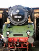 18 201 vor dem Lokschuppen im ehem.