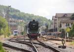 Dann gab es aber doch nochmal freie Sicht auf 18 201. Hier beim zurcksetzen aus dem Betriebswerk kommend in den Bahnhof Meiningen. Aufgenommen am 01.09.2012 zu den 18. Meininger Dampfloktagen.