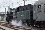 S 3/6 18478 (Verein Bayerisches Eisenbahnmuseum) dampft am 25.02.2023 mit ihrem Sonderzug von Nördlingen (mit Zubringer aus München) auf dem Bodenseedamm ihrem Zielbahnhof Lindau Insel entgegen.