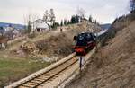 Dampflok 23 058 bei einer Sonderfahrt auf der Hohenzollerischen Landesbahn, 06.04.1985
