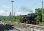 Blick nach Norden am 6.6.10: 23 042 setzte im Bahnhof Harburg (Schwaben) auf Gleis 3 um.