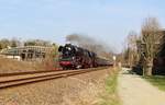 Am 01.04.17 fuhr der Frühlingsexpress mit 35 1097-1 und 01 0509-8 von Dresden Hbf über Plauen V. oberer Bahnhof nach Františkovy Lázně. Hier ist der Zug in Oelsnitz/V. zu sehen. Am Nachmittag fuhr der Zug von Františkovy Lázně über Děčín und Dresden nach Plauen V. oberer Bahnhof zurück.