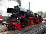 35 1097 am 6.5.2017 im Bw Glauchau beim Eisenbahnfest, wo sie für Führerstandsmitfahrten bereit stand. 