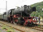 23 042 mit einem Sonderzug in Altenbeken 2.7.2011