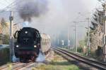 35 1097-1 der IG Glauchauer Eisenbahnfreunde in Zwickau Plbitz mit dem Sonderzug nach Bayreuth, Nacharbeit lieferte 118 770-7.28.04.2012