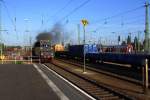 Blick in den Cottbuser Hauptbahnhof (Westseite) am Morgen des 23.06.2012. Auf Gleis 1 fhrt gerade 23 1019 des Lausitzer Dampflokclubs (LDC) zur bernahme eines Sonderzuges nach Bad Schandau ein.