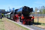 Bahnwelt Damstadt Kranichstein mit 023 042 auf der Hafenbahn Frankfurt am Main am 06.09.26