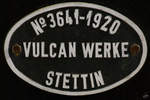 Gusseisernes Schild an der Dampflokomotive 38 2884.