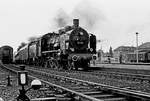 Sonderfahrt mit 38 1182 und 38 205 durch die Lausitz. Fotografiert in Bischofswerda am 09.10.1982