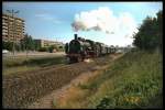 1991 fuhr sie noch, die Traditionsbahn Erfurt-West. Hier die Baureihe 38 vor einem Personenzug im Rieth