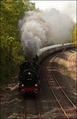 38 1301 und 01 533 verlassen Neuenmarkt-Wirsberg in Richtung Marktschorgast. (22.05.2010)