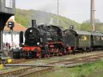 38 2267 (P8) mit einem Pendelzug in Bochum Dahlhausen am 16.4.2011