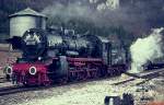 Am 29.12.1974 fand die Abschiedsfahrt der letzten preußischen Dampflokomotiven der DB statt, hier sind 38 1772 und 78 246 im Bahnhof Hausen im Tal zusehen 