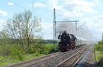 IGE Werrabahn-Eisenach 41 1144-9 mit dem RE 16990  Walpurgis-Nachtexpress  von Erfurt Hbf nach Thale Hbf, am 30.04.2018 in Großrudestedt.