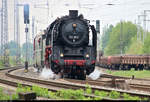 Teleaufnahme von 41 1144-9 der IGE Werrabahn Eisenach e.V. als Sonderzug von Erfurt Hbf nach Ferropolis über Halle(Saale)Hbf, der in Großkorbetha auf der Bahnstrecke Halle–Bebra (KBS 580) fährt.
[27.4.2019 | 11:51 Uhr]