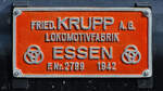 Im Bild das Fabrikschild der schweren G�terzugdampflokomotive 044 377-0. (Eisenbahnmuseum Bochum, April 2026)