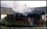 DR 441093 wird hier am 25.1.1992 für die Gäste bzw. Fotografen eines Sonderzuges im BW Meiningen gedreht.