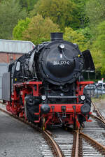 Die Güterzugdampflokomotive 044 377-0 wurde im Jahr 1943 in der Lokomotivfabrik Krupp (Essen) gebaut und im selben Jahr als 44 1377 an die Deutsche Reichsbahngesellschaft ausgeliefert. (Eisenbahnmuseum Bochum, April 2024)