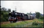 Am 26.6.1993 erreicht hier 50622 mit einem Sonderzug aus Sinsheim den Bahnhof Grumbach.
