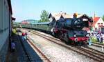 Die Gredl__Sonderfahrt mit 50 622 von Roth bis Thalmässing. Noch gehört die Lok (und die Gleise) im Bf Thalmässing dem Lokpersonal. Das wird sich gleich ändern...__19-09-1993