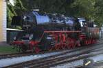 Ex-DR ReKo 50 3616 steht am sp�ten Nachmittag von 18 September 2026 ins Bw von Benesov u Prahy und wird gerne von D�tzende Bahnfans fotografiert.