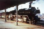 In den Jahren 1981 - 82  fuhr ich mit Freunden mehrfach in die damalige DDR. Dabei entstand dieses Foto von 50 3552 . Schner Blick im Streiflicht mit Wasserturm....

EDIT: Nach meiner Recherche muss das in Halberstadt sein !