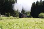 50 3616-5 ist mit dem VSE Museumszug am 23.05.09 zwischen Walthersdorf und Sehma unterwegs.