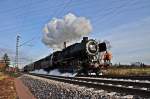 50 2740 der UEF darf weiter mit Begleitung durchs Baugleis nach Ettlingen/West, 04.12.09